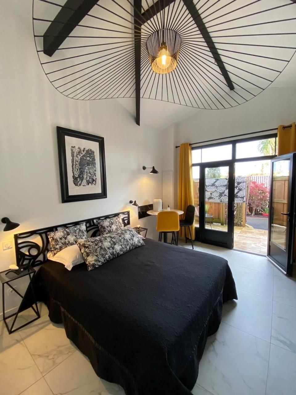 Hotel Particulier - Les Lodges Du Bassin D'Arcachon- Petit-Dejeuner Sur Demande- Prestations Haut De Gamme Gujan-Mestras Ngoại thất bức ảnh